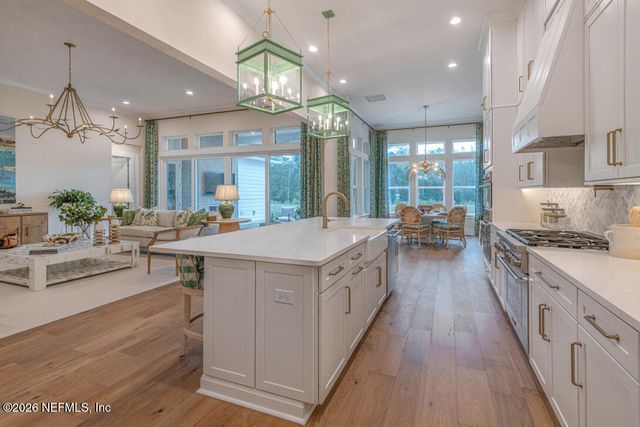 37 COURTNEY OAKS Drive, St. Augustine, FL 32092