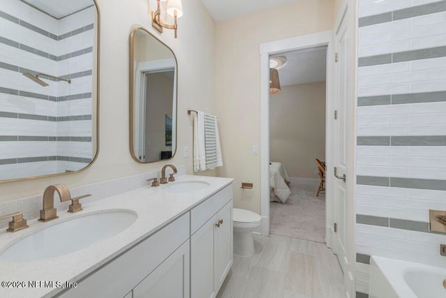 37 COURTNEY OAKS Drive, St. Augustine, FL 32092