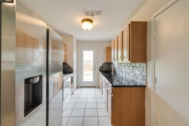 2833 NW 186th Street, Edmond, OK 73012