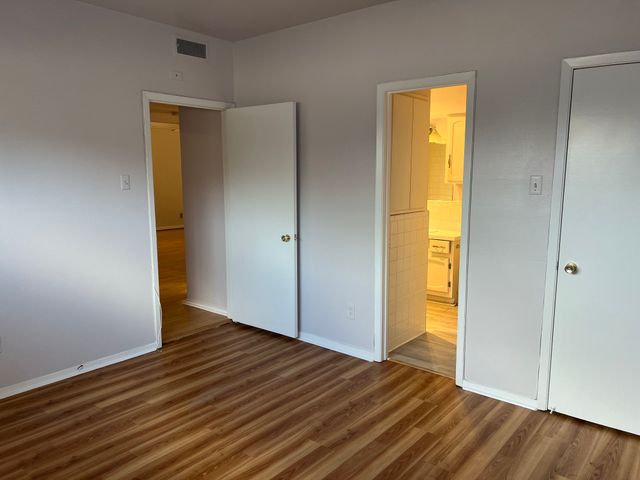 6027 E University Boulevard 114, Dallas, TX 75206
