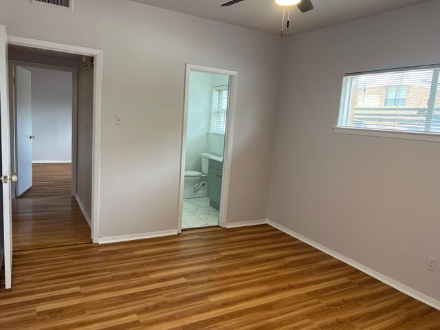 6027 E University Boulevard 114, Dallas, TX 75206