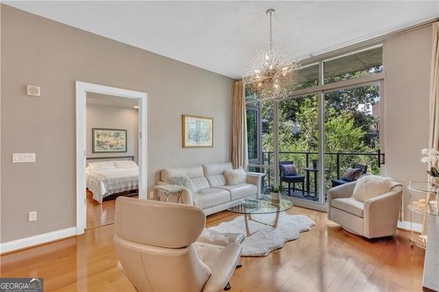 905 Juniper Street N 410, Atlanta, GA 30309