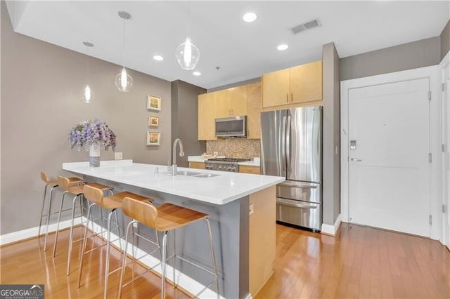 905 Juniper Street N 410, Atlanta, GA 30309