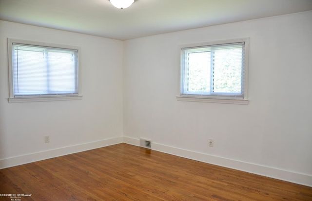 50508 W Shamrock Street, New Baltimore, MI 48047