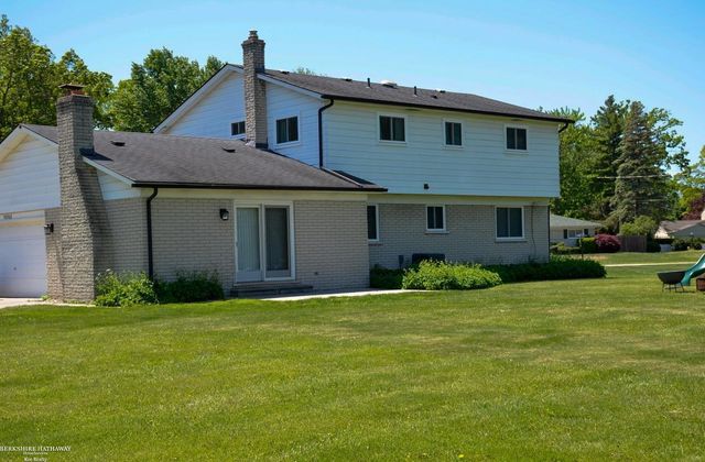 50508 W Shamrock Street, New Baltimore, MI 48047