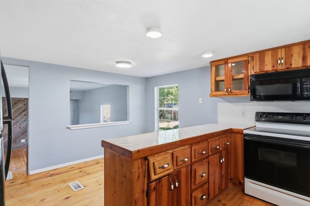 1941 Lariat Lane, Burleson, TX 76028