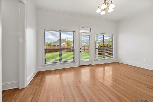 10325 Springpark Ave, Baton Rouge, LA 70810