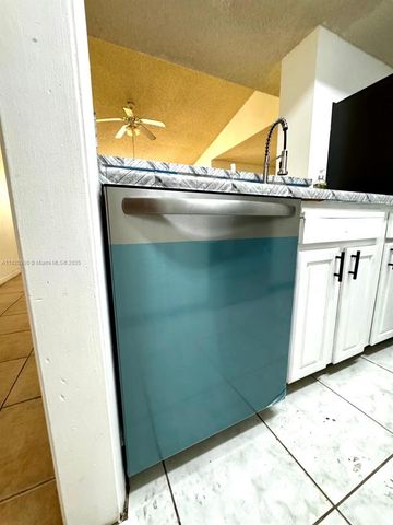 4341 W Mcnab Rd 27, Pompano Beach, FL 33069