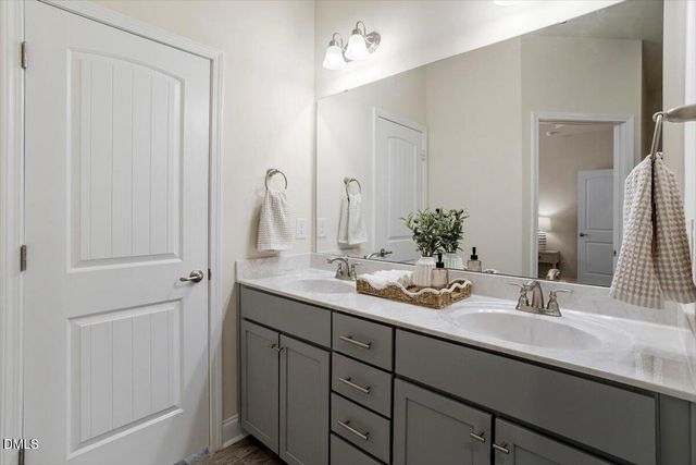 134 Woodwater Circle, Lillington, NC 27546