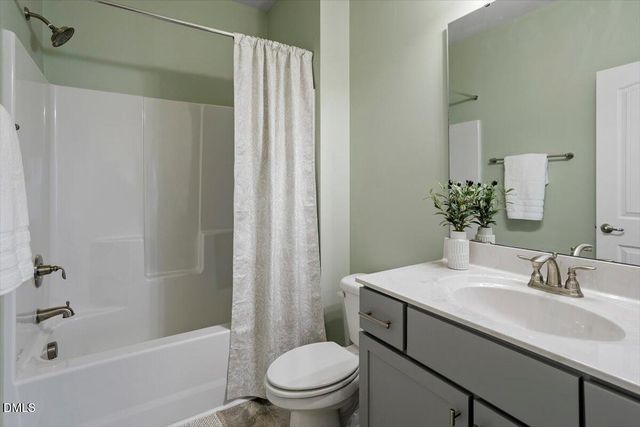 134 Woodwater Circle, Lillington, NC 27546