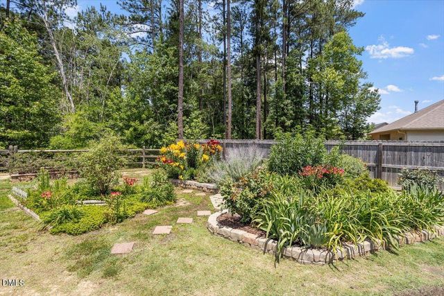 134 Woodwater Circle, Lillington, NC 27546