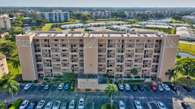 7076 Huntington Lane 407, Delray Beach, FL 33446