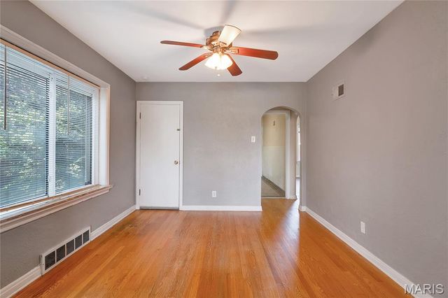 1085 Ferguson Avenue, Saint Louis, MO 63130