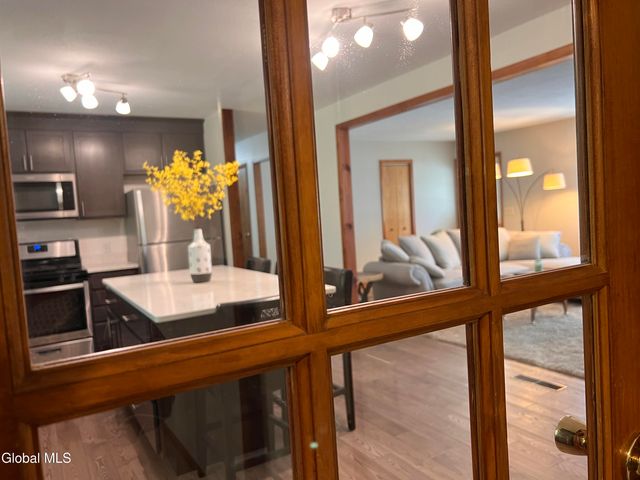 7 Sweetbriar Lane, Queensbury, NY 12804