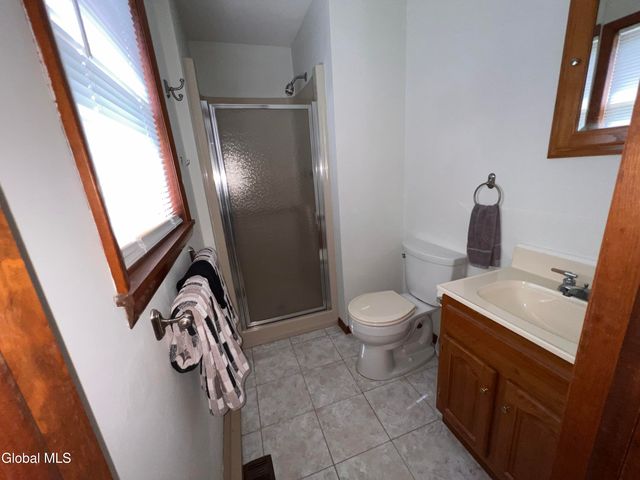 7 Sweetbriar Lane, Queensbury, NY 12804