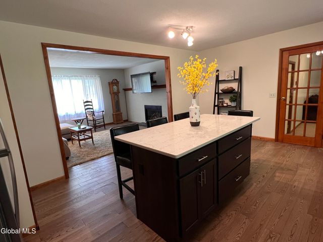 7 Sweetbriar Lane, Queensbury, NY 12804