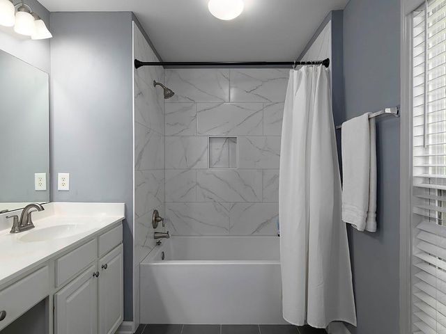 308 Balaban Circle, Woodstock, GA 30188