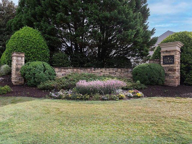308 Balaban Circle, Woodstock, GA 30188
