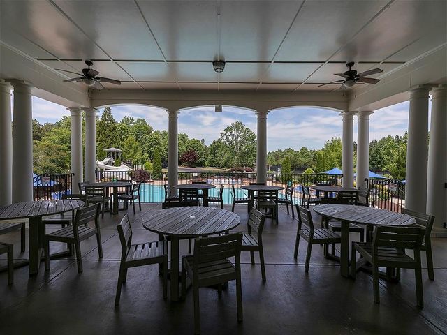 308 Balaban Circle, Woodstock, GA 30188