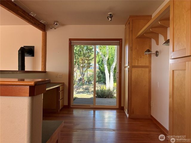 4957 Scurlock Road, Freeland, WA 98249