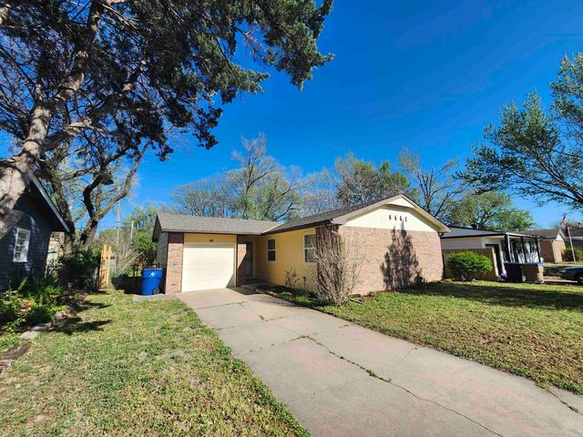 6452 N Hydraulic Ave, Park City, KS 67219