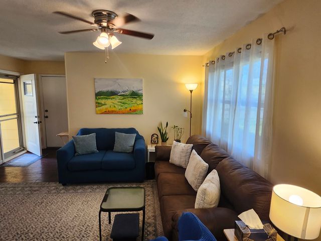 6452 N Hydraulic Ave, Park City, KS 67219