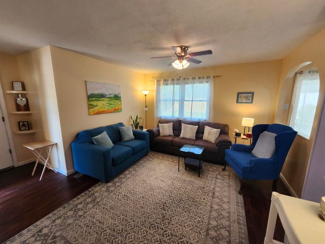 6452 N Hydraulic Ave, Park City, KS 67219