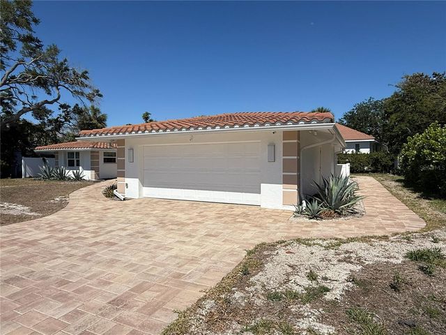 5569 SHADOW LAWN DRIVE, Sarasota, FL 34242