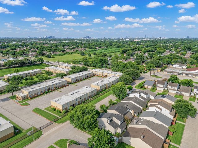 12321 Corona Lane, Houston, TX 77072