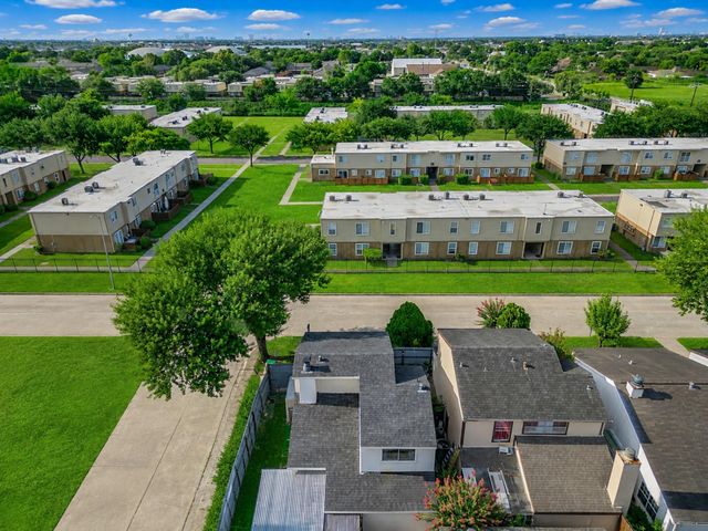 12321 Corona Lane, Houston, TX 77072