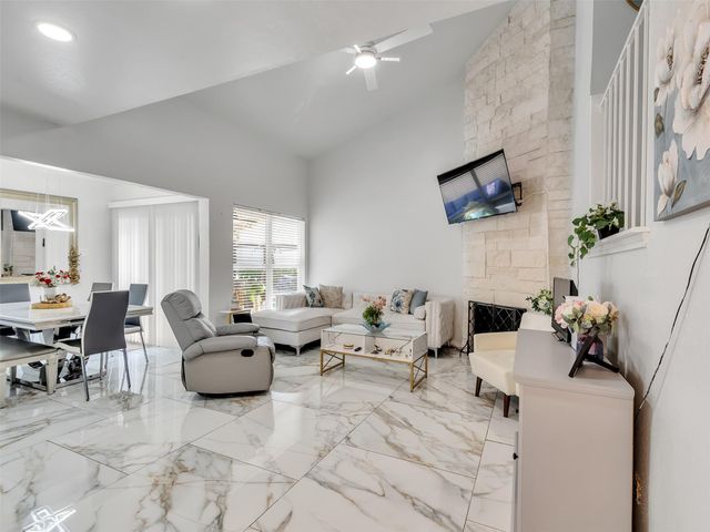 12321 Corona Lane, Houston, TX 77072