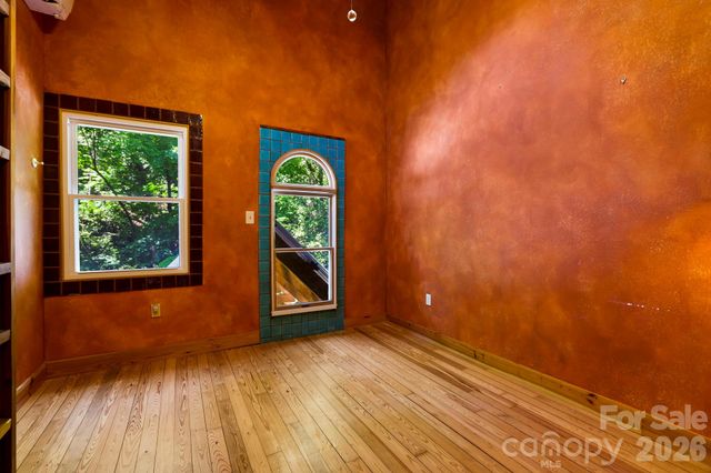 173 Camp Elliott Road, Black Mountain, NC 28711