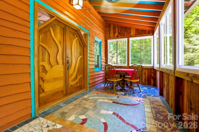 173 Camp Elliott Road, Black Mountain, NC 28711