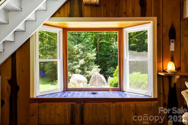 173 Camp Elliott Road, Black Mountain, NC 28711