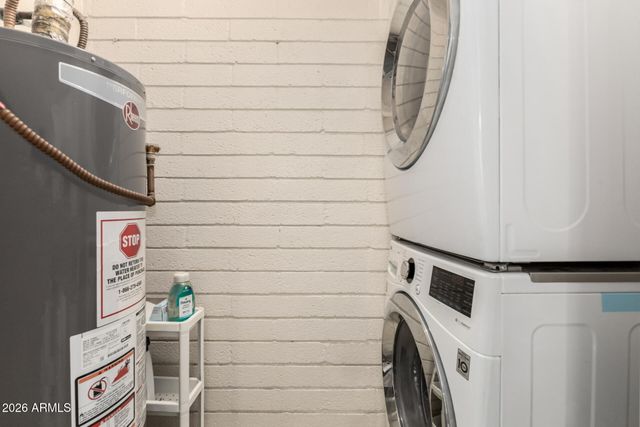 1201 E ROSE Lane 9, Phoenix, AZ 85014