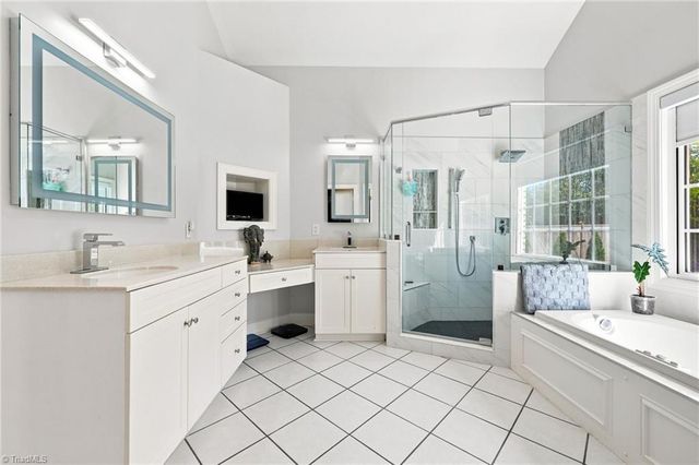 14 Middlefield Court, Greensboro, NC 27455