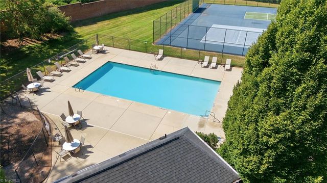 14 Middlefield Court, Greensboro, NC 27455