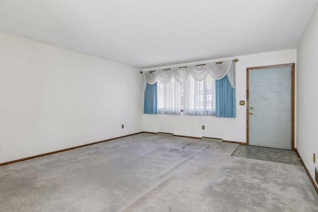 1262 Etna Street, Saint Paul, MN 55106