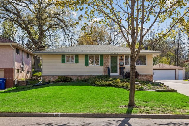 1262 Etna Street, Saint Paul, MN 55106