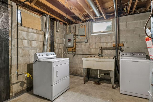 1262 Etna Street, Saint Paul, MN 55106