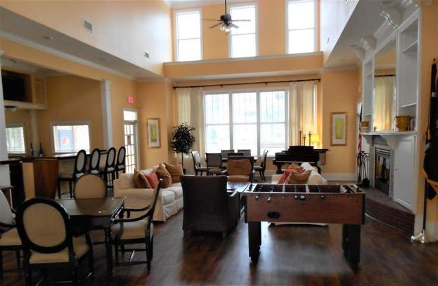 2216 Chatelain Way, Mount Pleasant, SC 29464