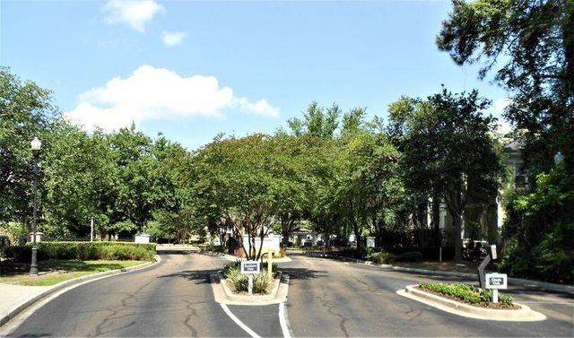 2216 Chatelain Way, Mount Pleasant, SC 29464