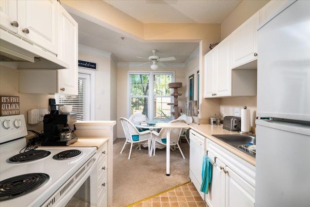 2216 Chatelain Way, Mount Pleasant, SC 29464