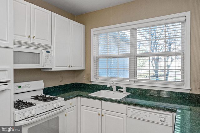 376 HOBSON PL, Blue Bell, PA 19422