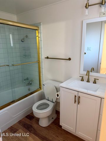 2507 Middlecoff Drive, Gulfport, MS 39507