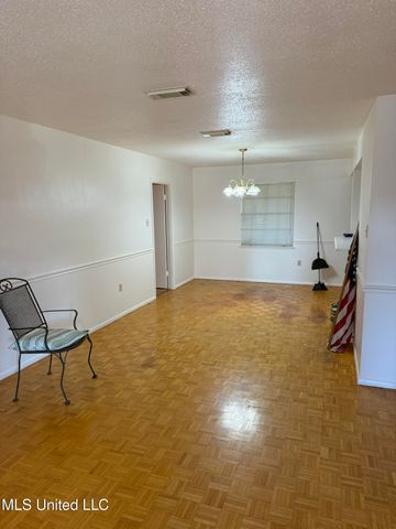 2507 Middlecoff Drive, Gulfport, MS 39507