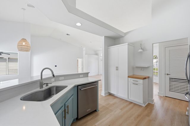 809 SE Lansdowne Avenue, Port St. Lucie, Port St Lucie, FL 34983