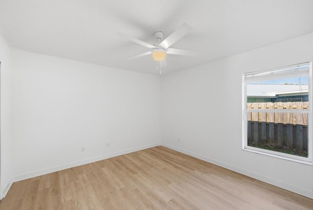 809 SE Lansdowne Avenue, Port St. Lucie, Port St Lucie, FL 34983