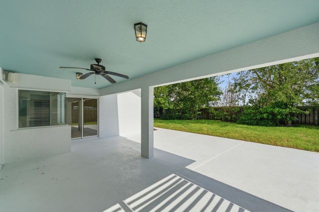 809 SE Lansdowne Avenue, Port St. Lucie, Port St Lucie, FL 34983