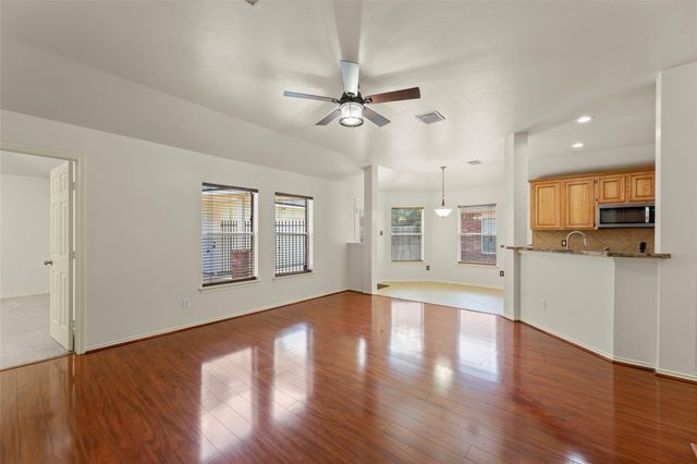 1526 Martin Lake Drive, Richmond, TX 77406